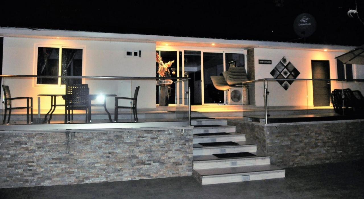La Romantica Bed & Breakfast Contadora Island Екстериор снимка