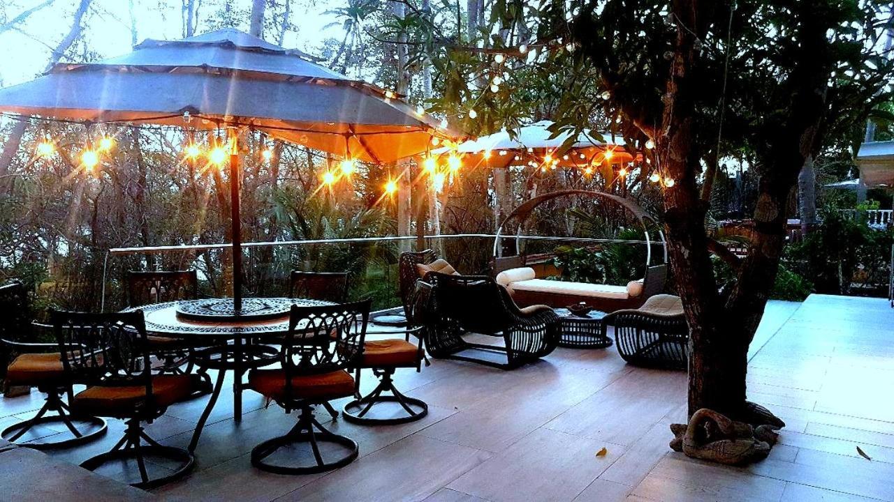 La Romantica Bed & Breakfast Contadora Island Екстериор снимка