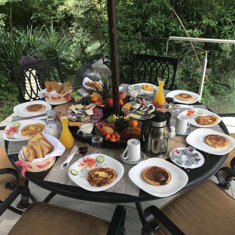 La Romantica Bed & Breakfast Contadora Island Екстериор снимка