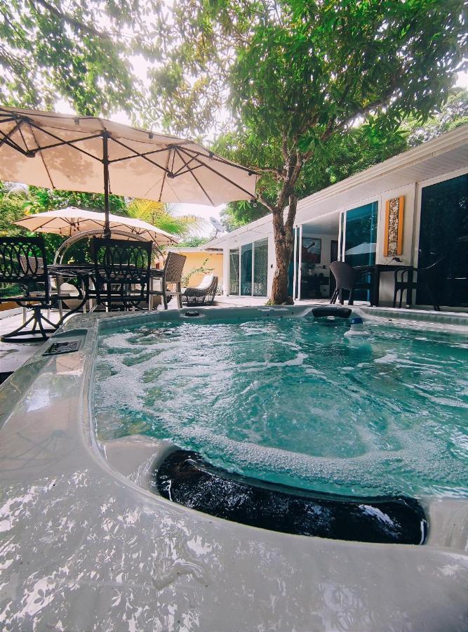 La Romantica Bed & Breakfast Contadora Island Екстериор снимка