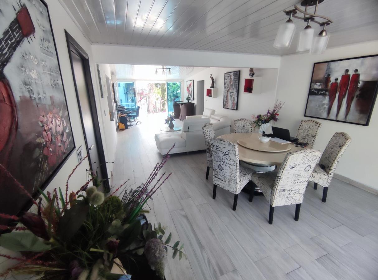 La Romantica Bed & Breakfast Contadora Island Екстериор снимка