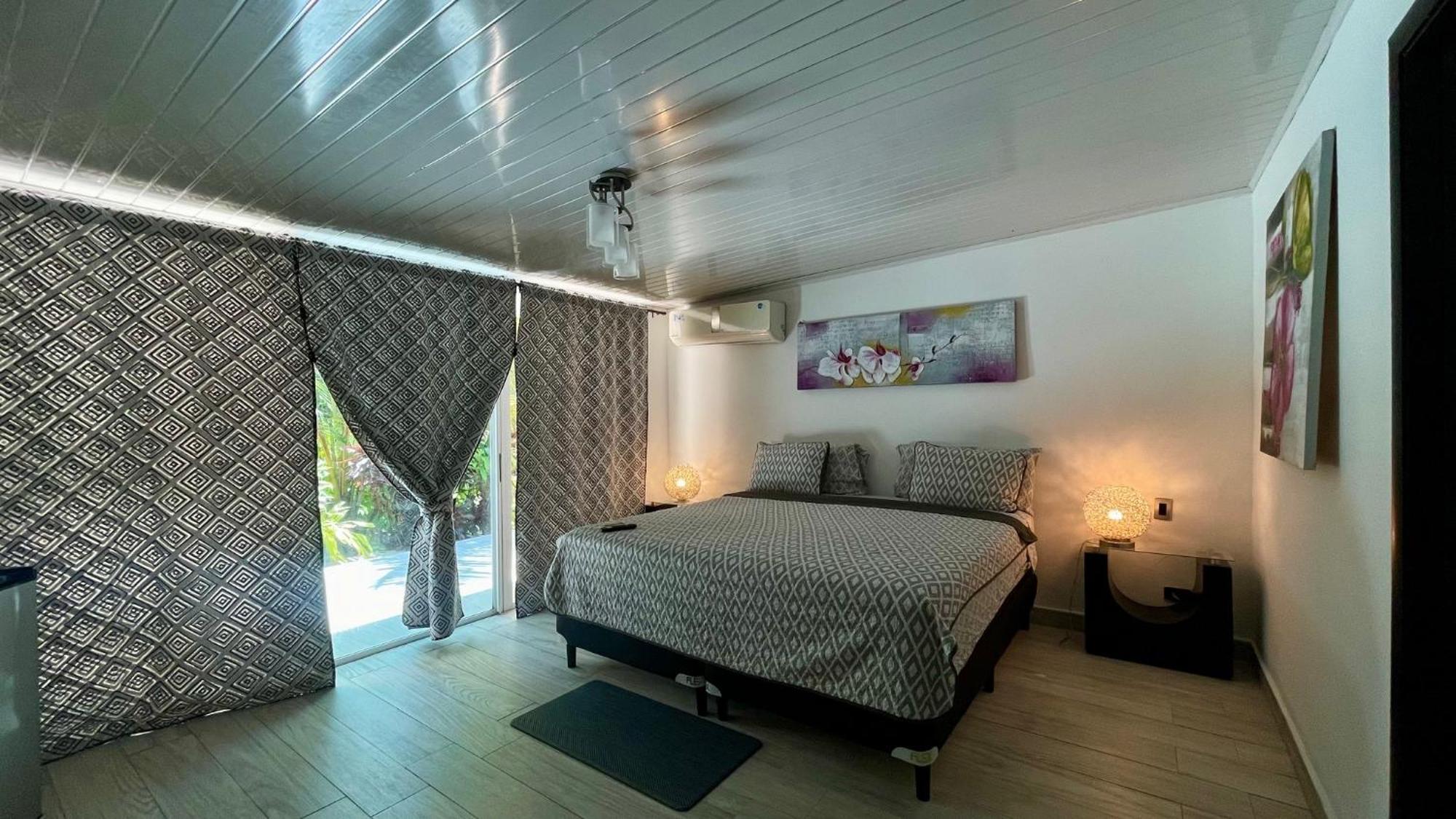 La Romantica Bed & Breakfast Contadora Island Екстериор снимка